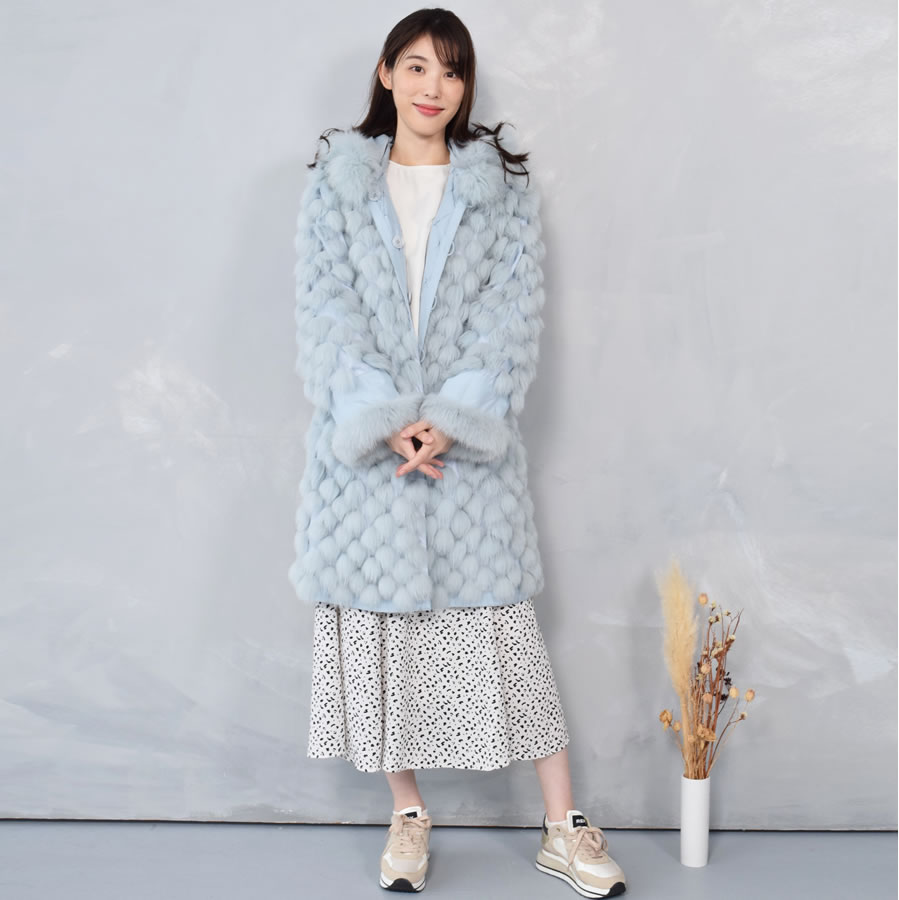 リバーシブル毛皮コート シルク フォックスファー 毛皮 楽天市場】【50％OFFクーポン】シルク & フォックス ダイヤ柄